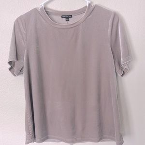 Dusty rose color, Crew neck,  Short sleeve top, Size L